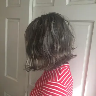 ショート カラー ホワイト&レイヤーカ ットエクステ長畠俊輔のヘアスタイル