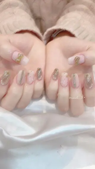 ネイル 𝘙𝘪𝘰𝘯𝘢 ...🕯🤍のネイルデザイン