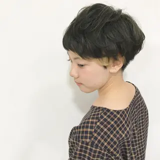 ショート カラー 新井 広之のヘアスタイル