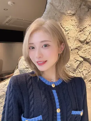 ミディアム カラー Aster れおんのヘアスタイル