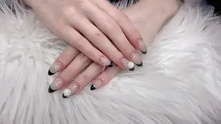 ネイル り オのネイルデザイン