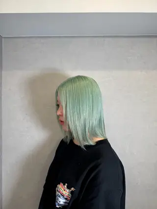 ミディアム カラー ZYNX所属・MAHIRO/複雑 履歴/ハイトーンのヘアスタイル