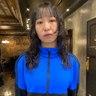 ミディアム パーマ ◽️モードヘア◽️ SHOUTOのヘアスタイル