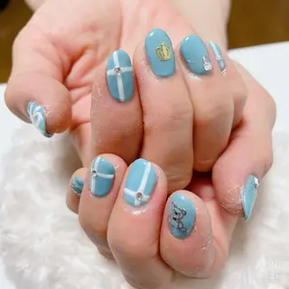 ネイル The Best Beauty受付担当のヘアスタイル