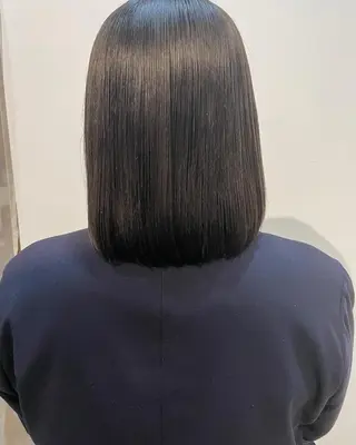 ミディアム 井上 葉月のヘアスタイル