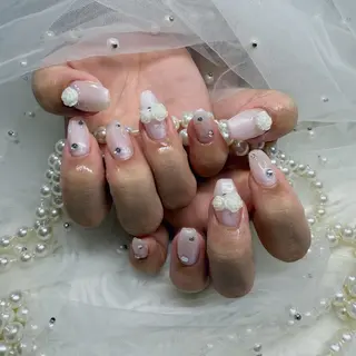 ネイル nailsalonANNA所属・濱田 杏奈のネイルデザイン