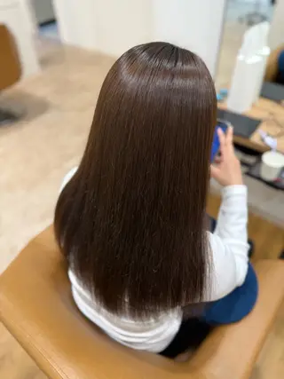 ロング Soleil【ソレイユ】所属・黒地 陽菜のヘアスタイル