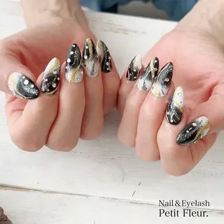 ネイル Petit Fleur所属・青柳 亜梨奈のマツエク・マツパデザイン