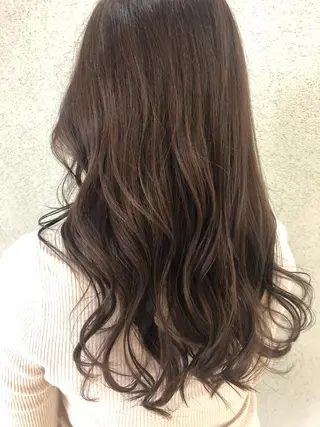 ロング カラー 松下 由恵のヘアスタイル