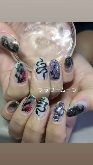 ネイル フラワー ムーンのネイルデザイン