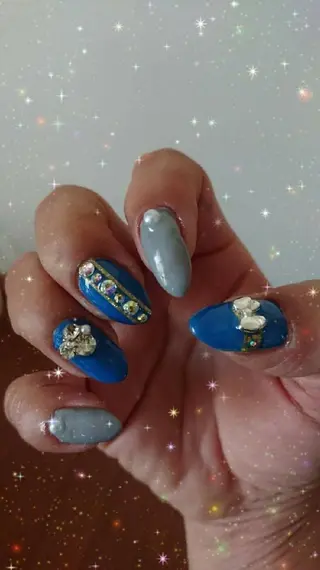 ネイル Fleur 【フルール】のネイルデザイン