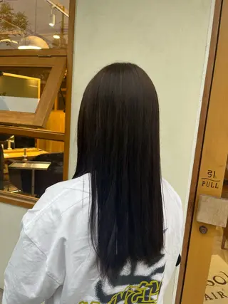 カラー 山本 穂乃花のヘアスタイル