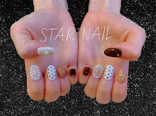 ネイル STAR NAIL所属・STAR NAILのネイルデザイン