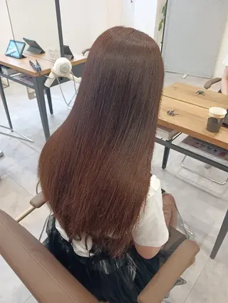 カラー kino 優里のヘアスタイル
