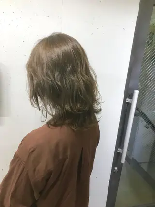 ミディアム lok[ロク] 高田馬場のヘアスタイル