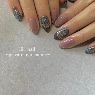 ミディアム pllia beautyのネイルデザイン