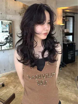 ロング パーマ YOKO/パーマ レイヤーカットのヘアスタイル