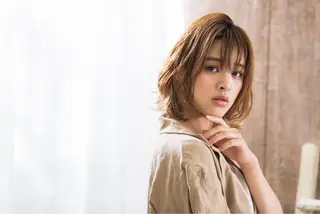 ミディアム 原 麻耶のヘアスタイル