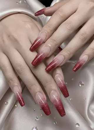 ネイル 24時間営業 UNABOMBAのネイルデザイン