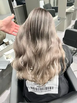 ロング カラー Via officialのヘアスタイル