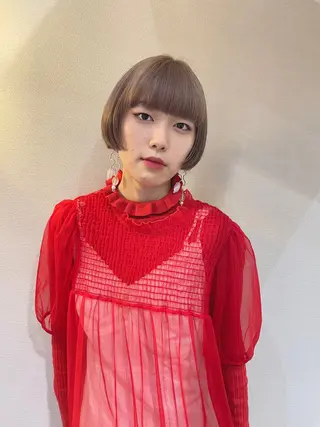 ショート カラー ベージュ/透明感/ 桃子のヘアスタイル