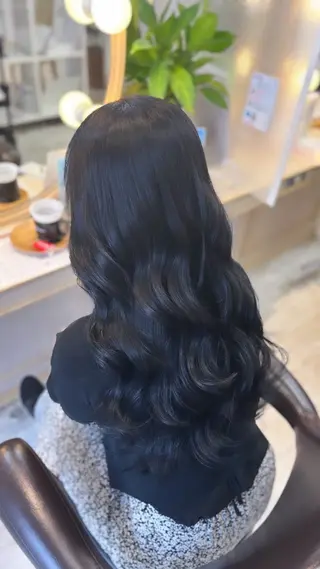 ロング カラー KEEN.渋沢/ 横溝小夏のヘアスタイル