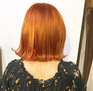 ミディアム カラー ブリーチ、パーマ 西部笑のヘアスタイル