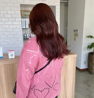 カラー 津田 七美希のヘアスタイル