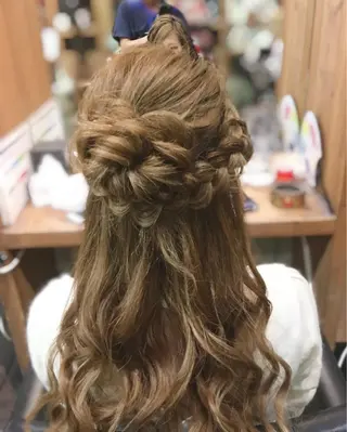 セミロング ヘアアレンジ 加藤 圭悟のヘアスタイル