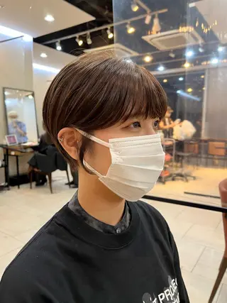 ショート あやめ【顔まわり/レ イヤー/柔らかカラ】のヘアスタイル