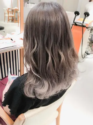 セミロング カラー Days 透明感カラーのヘアスタイル