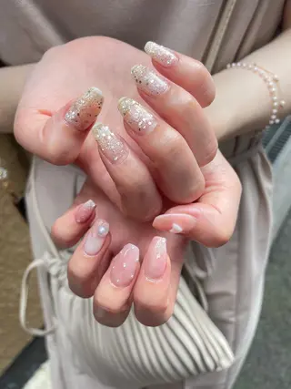 ネイル 楢本 彩耶のネイルデザイン