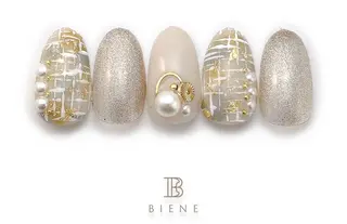ネイル ネイルサロンBIENE所属・相澤 理蘭のネイルデザイン