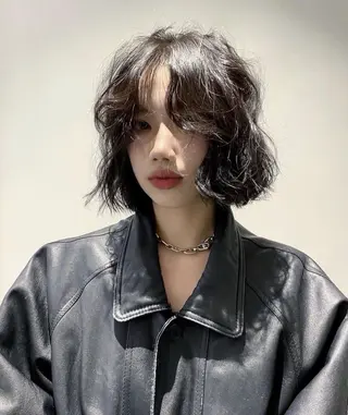 ショート パーマ NERO 松井 隆人のヘアスタイル