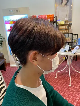 ショート カラー 郡山駅前美容室 Hair Life Hana&Co (ヘアーライフハナコ)所属・MᗩïＫᗩ 郡山駅ua/マツパのマツエク・マツパデザイン