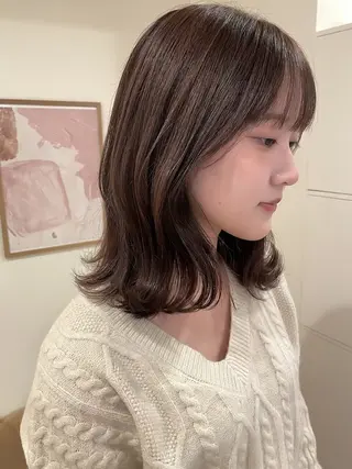 ミディアム カラー LUVISM Ayakaのヘアスタイル