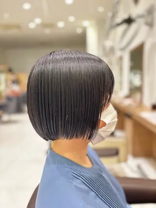 ショート 🐈‍⬛SARA🎀 ブリーチカラーのヘアスタイル