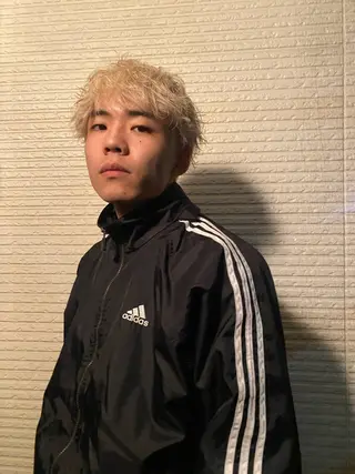 ショート カラー メンズ Lmano所属・Lmano ケンタのヘアスタイル