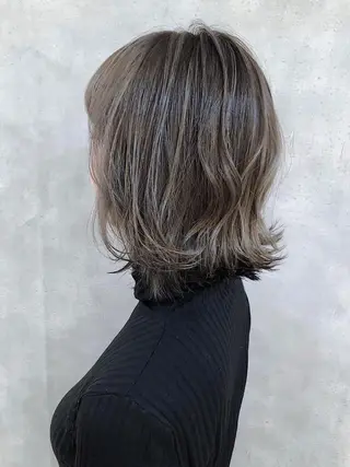 ショート カラー MOU namba ムウナンバのヘアスタイル