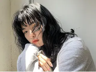 セミロング Shion/ レイヤー/髪質改善のヘアスタイル