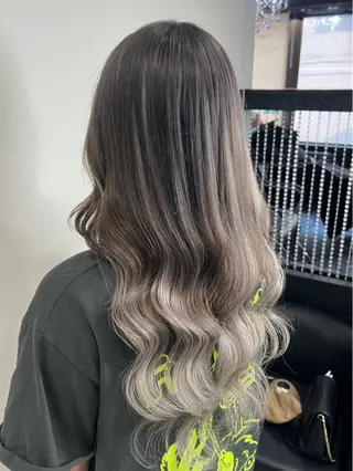 ロング カラー YUDU🍊 germe/ジェルムのヘアスタイル