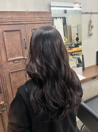 ロング カラー H 梅田所属・藤本 泰のヘアスタイル