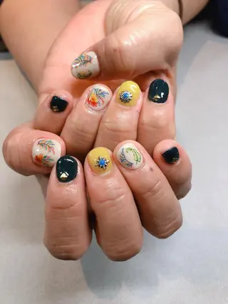 ネイル iiloo aromaworksのネイルデザイン