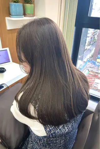 ロング カラー 透明感カラー/ イルミナカラーヒロキのヘアスタイル