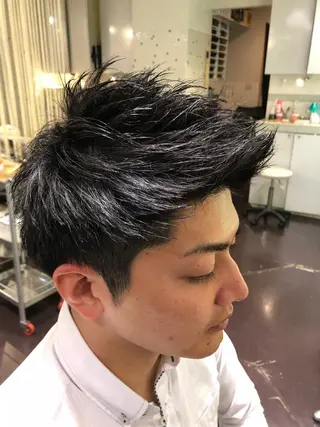 ショート メンズ 西山 恵太郎のヘアスタイル