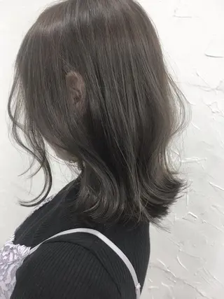 ミディアム ヘアアレンジ 大人垢抜け ダブルカラー【上野】のヘアスタイル