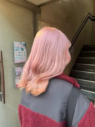 ミディアム カラー 艶髪/ハイトーン/ ヘアセット/モエノのヘアスタイル