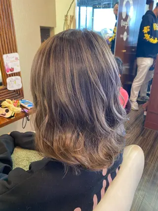 ミディアム カラー ヘアアレンジ 加藤 瑠美のヘアスタイル