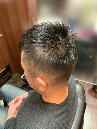 メンズ プレミアムバーバー 草野のヘアスタイル