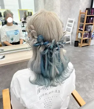 セミロング カラー ヘアアレンジ 【美髪ハイトーン】 髪質改善/大和🎀のヘアスタイル